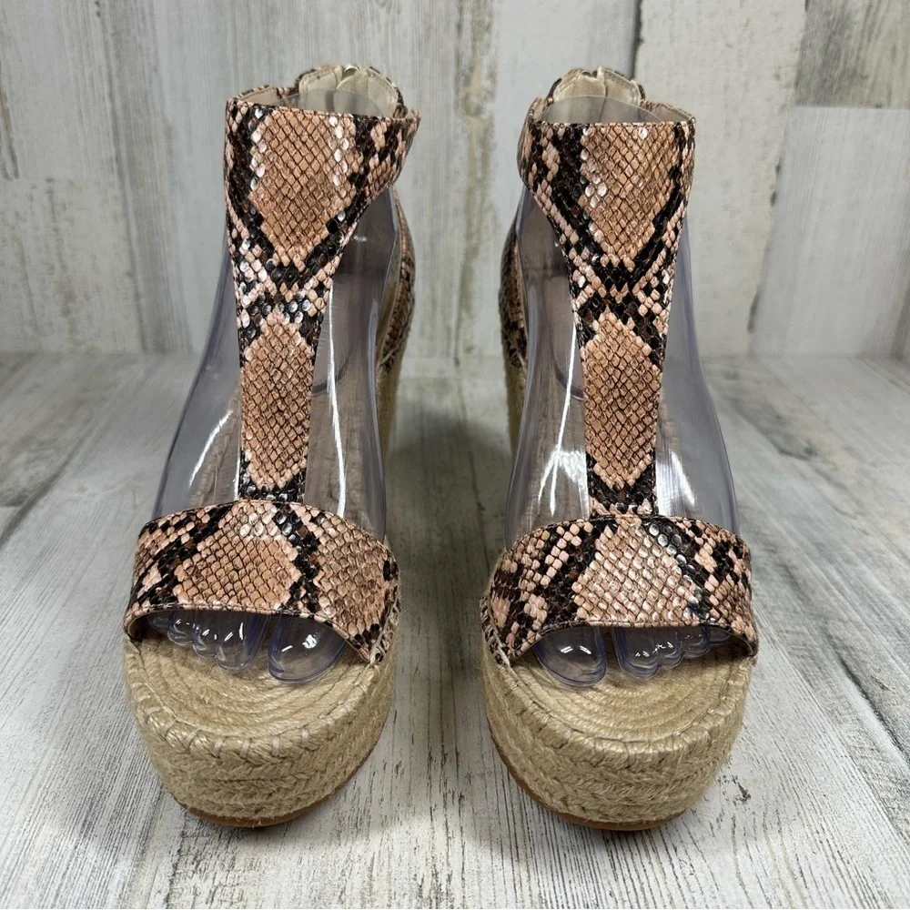 Kenneth Cole Women's Olivia T-Strap Espadrille‎ Sandals Snake Print New